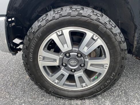 Used 2014 Toyota Tundra SR5 w/ TRD Off Road Package image 13