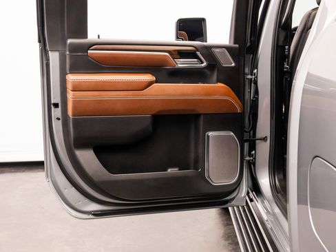 Used 2024 GMC Sierra 2500 Denali Ultimate image 40