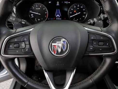 Used 2023 Buick Envision Essence image 23