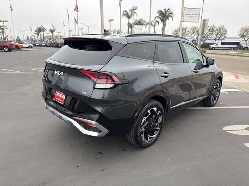 Used 2024 Kia Sportage SX image 4