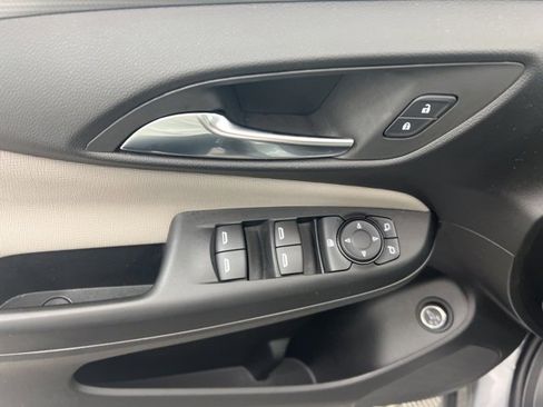 Used 2024 Buick Envista Avenir image 14