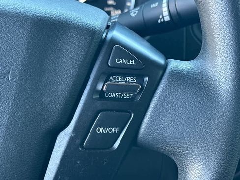 Certified 2024 Nissan Frontier S image 18