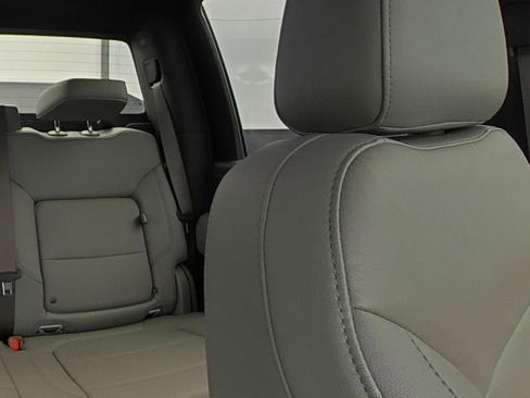 Used 2022 Chevrolet Silverado 2500 LT w/ All Star Edition RWD image 11