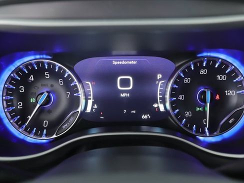 New 2026 Chrysler Pacifica Select image 22