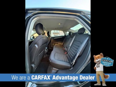 Used 2015 Ford Fusion SE FWD image 8