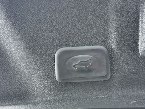 Used 2012 GMC Acadia Denali AWD/4WD image 30