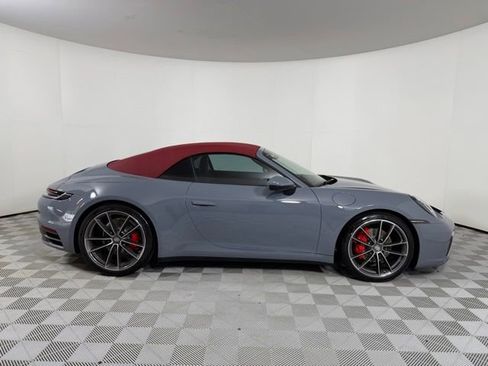Used 2024 Porsche 911 Carrera RWD image 6