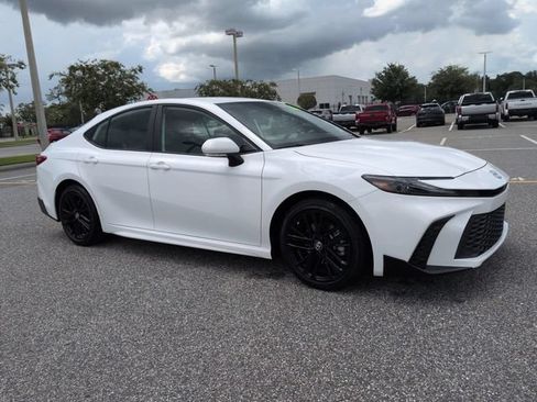 Certified 2025 Toyota Camry SE FWD image 2