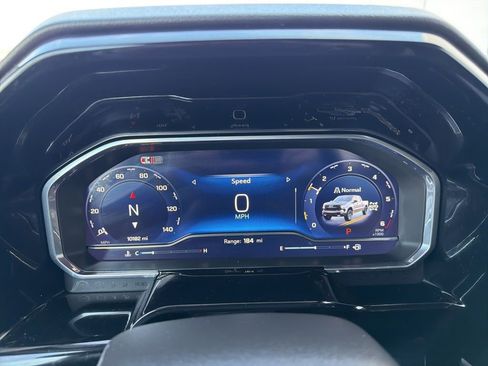 Used 2024 Chevrolet Silverado 1500 LT Trail Boss w/ Protection Package AWD/4WD image 12