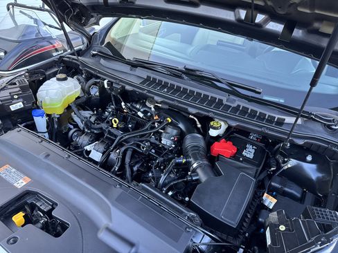 Used 2024 Ford Edge SEL image 42