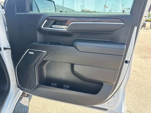 Used 2024 GMC Sierra 1500 SLT AWD/4WD image 22