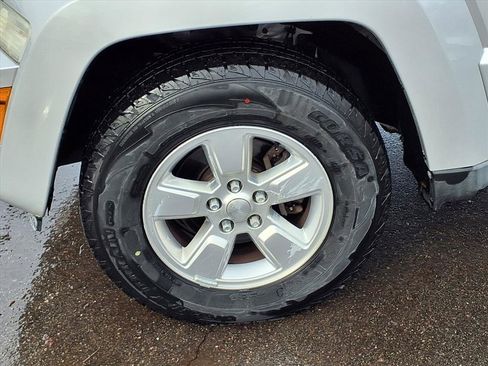 Used 2012 Jeep Liberty Sport w/ Popular Equipment Group image 23