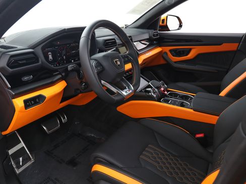 Used 2026 Lamborghini Urus SE AWD/4WD image 22