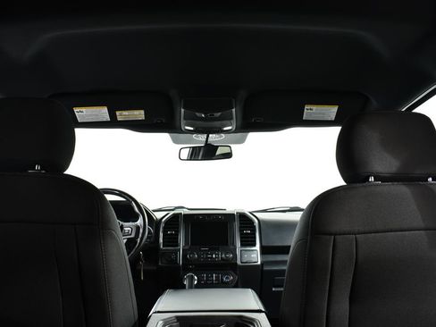 Used 2018 Ford F150 XLT w/ Equipment Group 302A Luxury AWD/4WD image 17