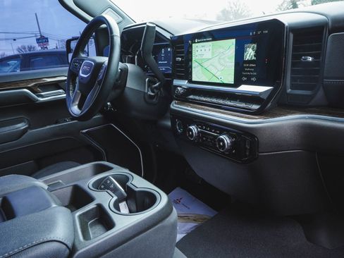 Used 2023 GMC Sierra 1500 Elevation image 42