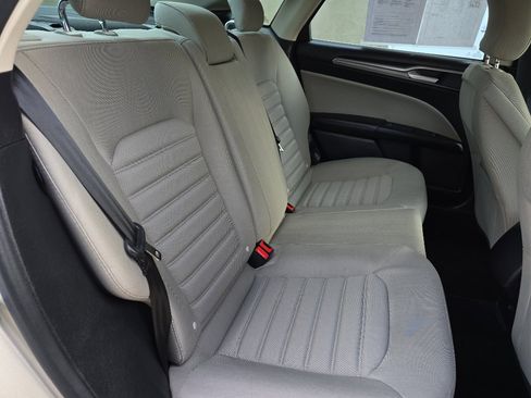 Used 2018 Ford Fusion S image 27