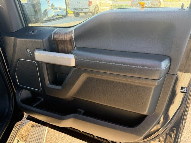 Used 2020 Ford F150 Lariat w/ Equipment Group 502A Luxury AWD/4WD image 34