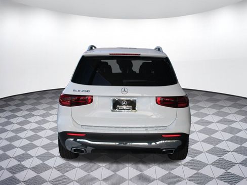 New 2026 Mercedes-Benz GLB 250 image 10