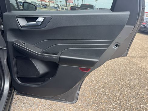 Used 2022 Ford Escape SEL FWD image 28