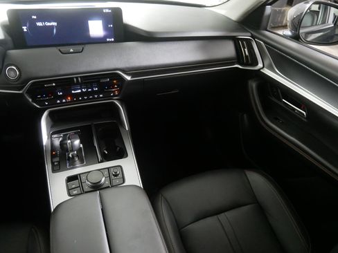 Certified 2025 MAZDA CX-70 3.3 Turbo w/ Preferred Package image 11