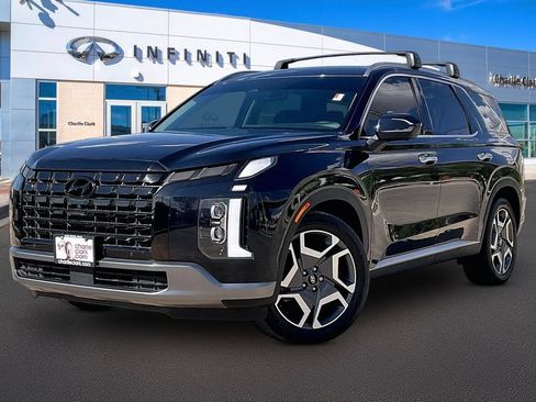 Used 2024 Hyundai Palisade SEL w/ Premium Package FWD image 1