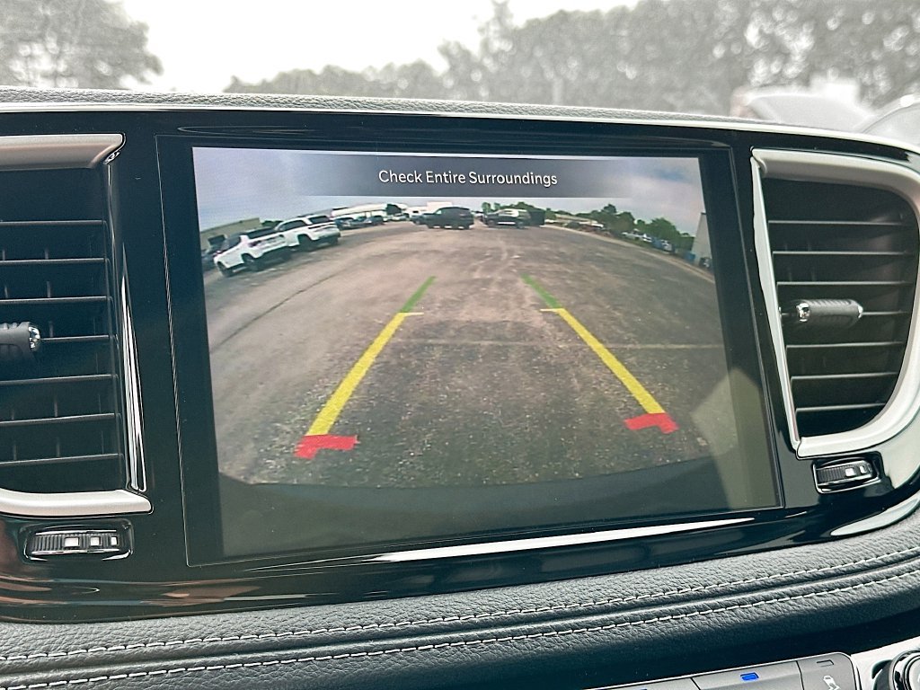 New 2027 Chrysler Pacifica Select FWD image 17
