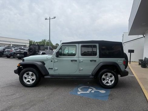 Used 2023 Jeep Wrangler Unlimited Sport AWD/4WD image 7