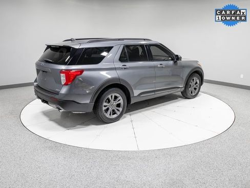 Used 2021 Ford Explorer XLT w/ Equipment Group 202A image 32