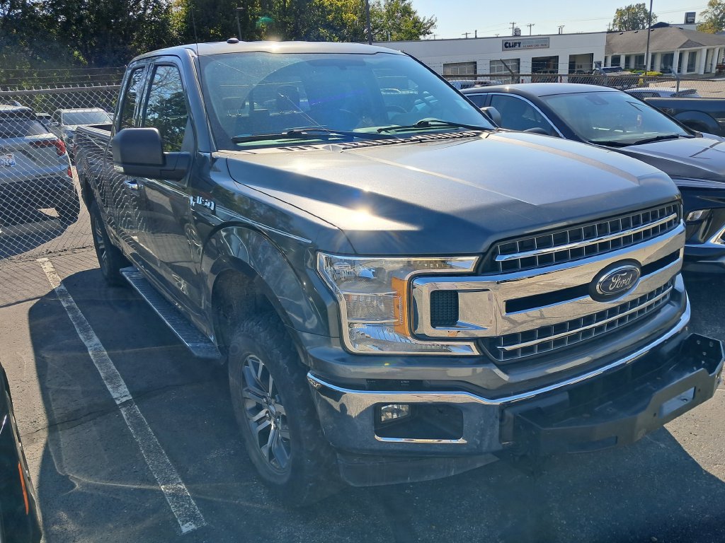 Used 2018 Ford F150 XLT w/ Equipment Group 302A Luxury AWD/4WD image 3