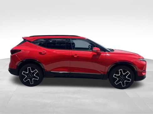 Used 2023 Chevrolet Blazer RS w/ Enhanced Convenience Package AWD/4WD image 15