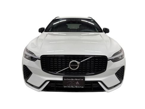 Used 2022 Volvo XC60 T8 R-Design w/ Advanced Package AWD/4WD image 8
