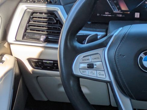 Used 2023 BMW X7 xDrive40i w/ Executive Package image 23