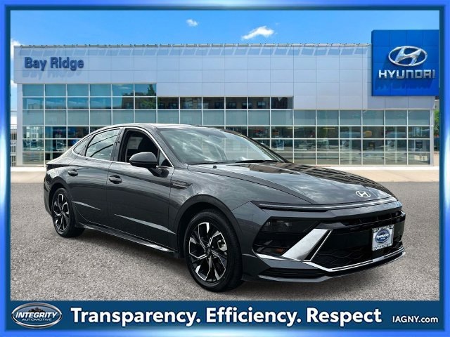 Used 2025 Hyundai Sonata SEL FWD image 1