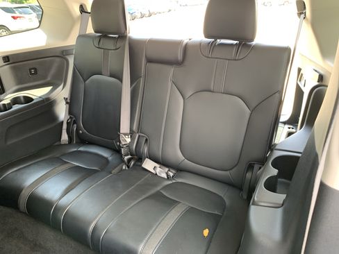 Used 2025 Honda Pilot EX-L image 31