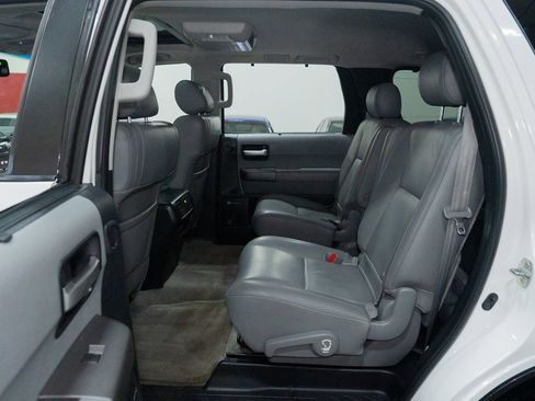 Used 2010 Toyota Sequoia Limited image 24