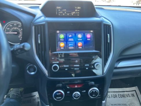 Used 2022 Subaru Forester Premium image 22