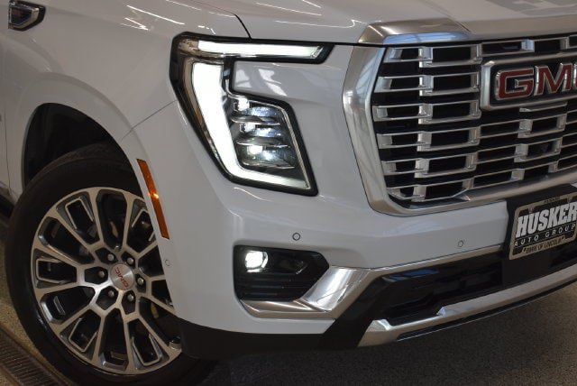 Used 2026 GMC Yukon Denali w/ Sun & Power Step Package AWD/4WD image 31
