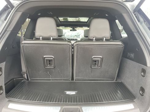 Certified 2024 Cadillac XT6 Premium Luxury w/ LPO, Floor Liner Package image 17