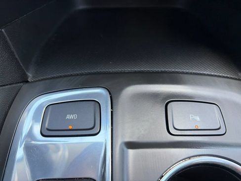 Used 2022 Chevrolet Equinox LT AWD/4WD image 10