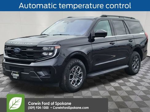 Certified 2025 Ford Expedition Active AWD/4WD image 5