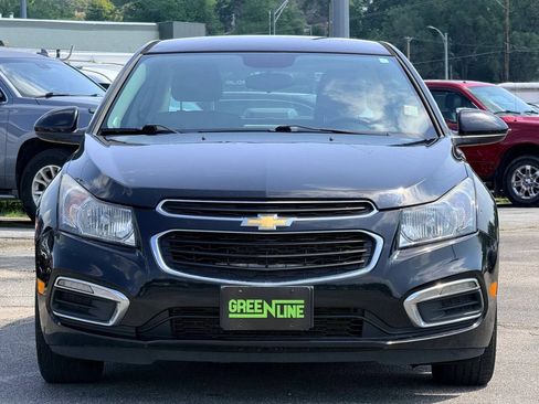 Used 2015 Chevrolet Cruze LT FWD image 3