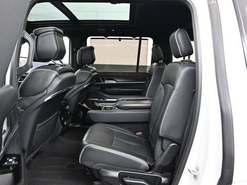 Used 2024 Jeep Grand Wagoneer Series II Obsidian w/ Quick Order Packagew 28T AWD/4WD image 22