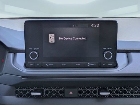 Used 2025 Honda Accord SE image 18