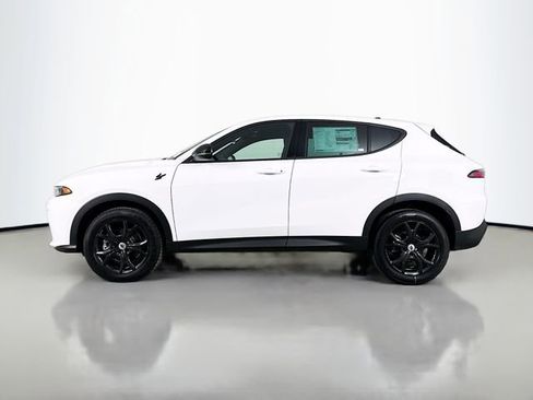 New 2025 Dodge Hornet GT w/ GT Blacktop Package AWD/4WD image 4
