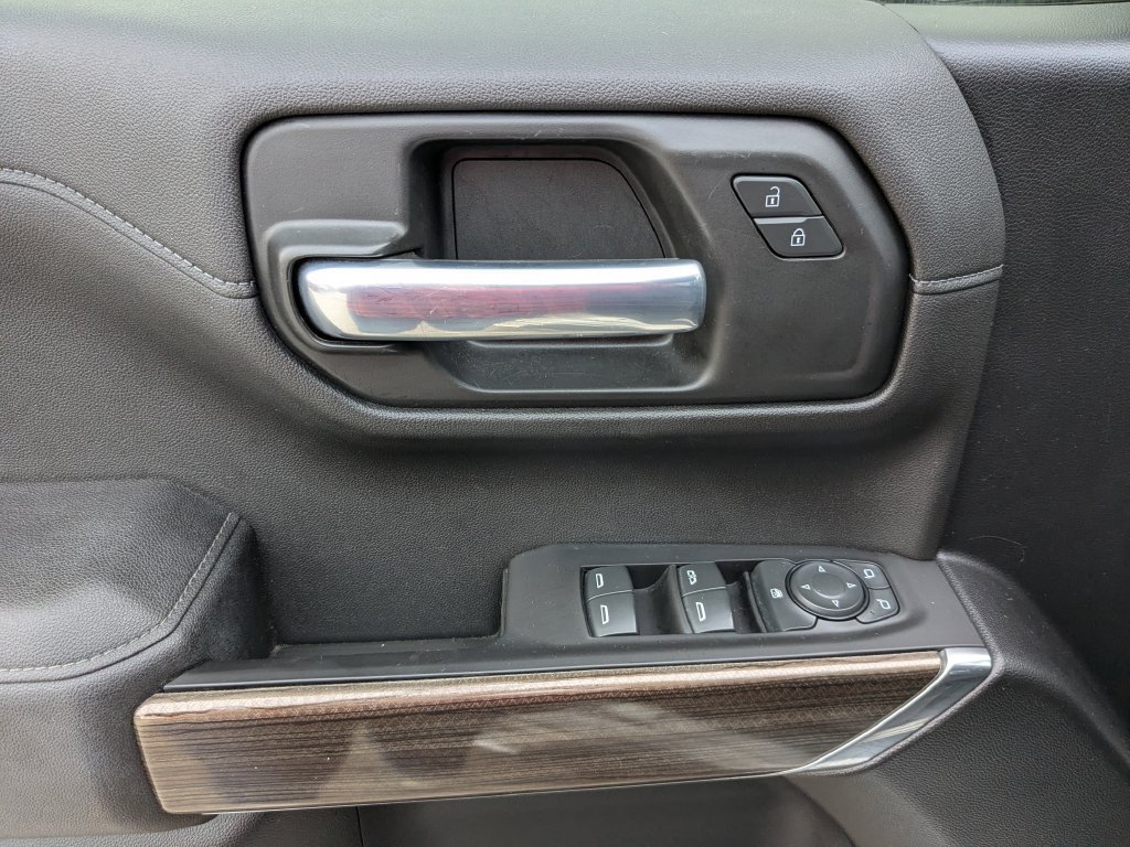 Used 2021 Chevrolet Silverado 1500 LT AWD/4WD image 19