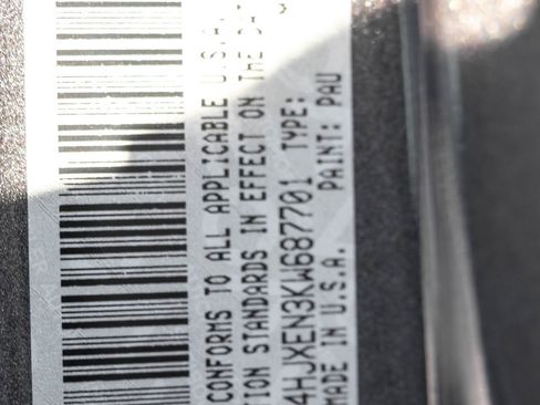 Used 2019 Jeep Wrangler Unlimited Sahara image 45