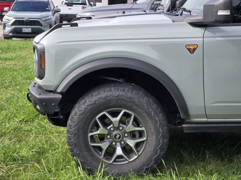 Used 2021 Ford Bronco Badlands AWD/4WD image 8