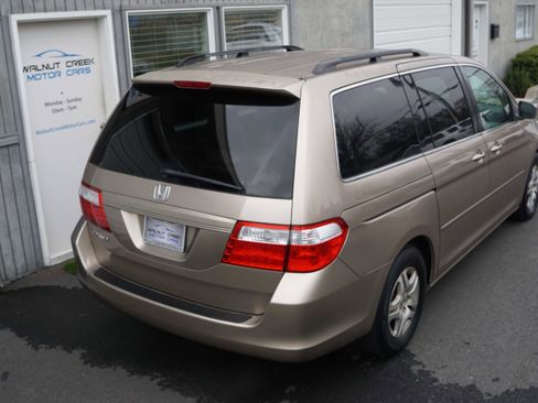 Used 2006 Honda Odyssey EX-L image 22