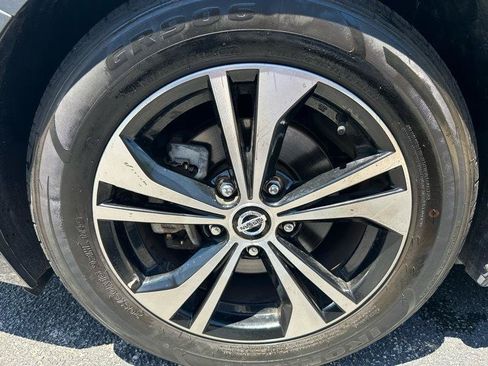 Used 2023 Nissan Sentra SV FWD image 27