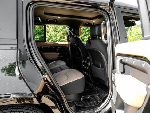 New 2026 Land Rover Defender 110 X AWD/4WD image 46